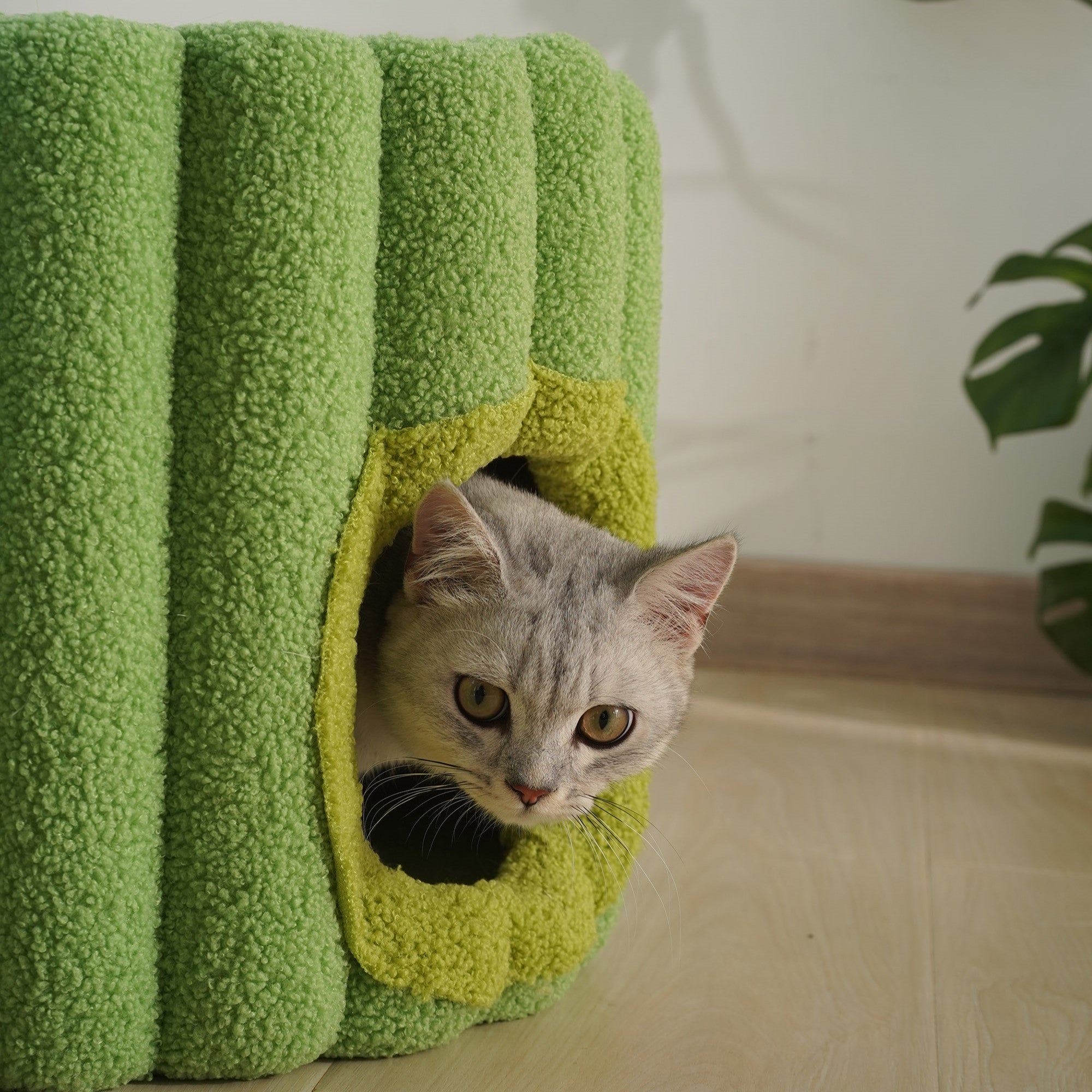 Fairela Pet Cactus 12.8-in Fleece Sisal Barrel Cat Condo, Green/Yellow