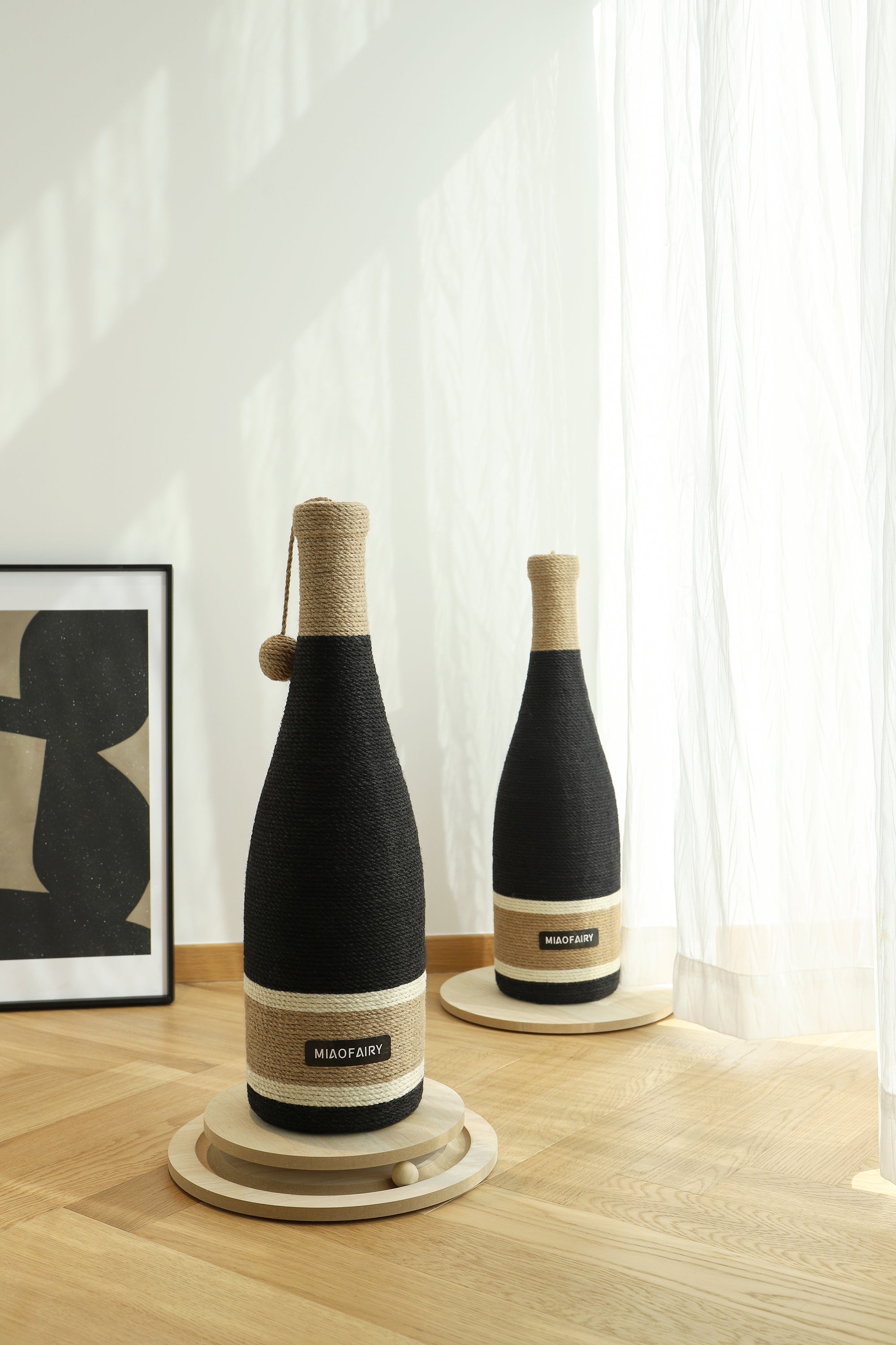 Fairela Pet Wine Bottle 24.8-in Hemp Cat Scratching Post, Black/Brown