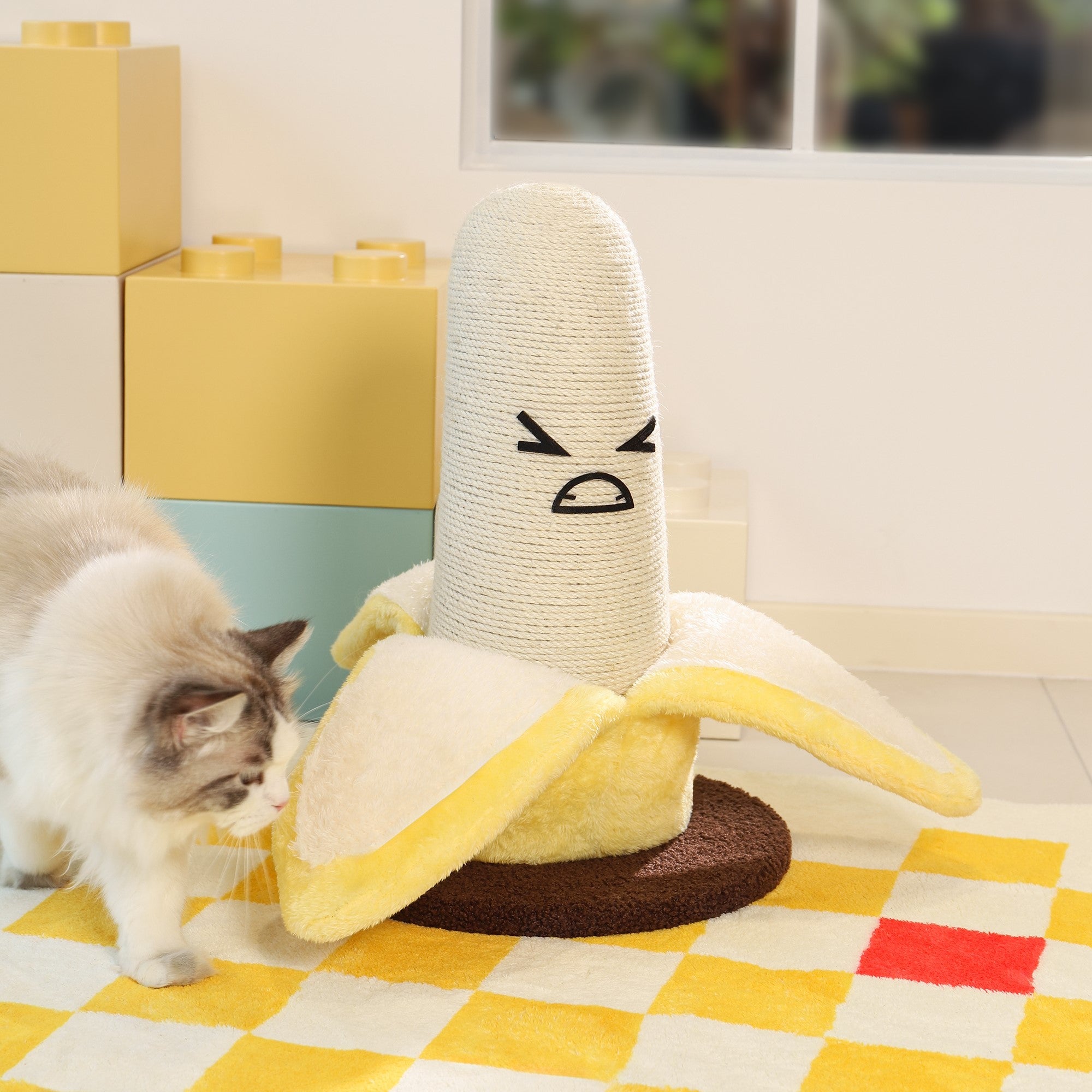 Fairela Pet Banana 17.3-in Hemp Cat Scratching Post, White/Yellow