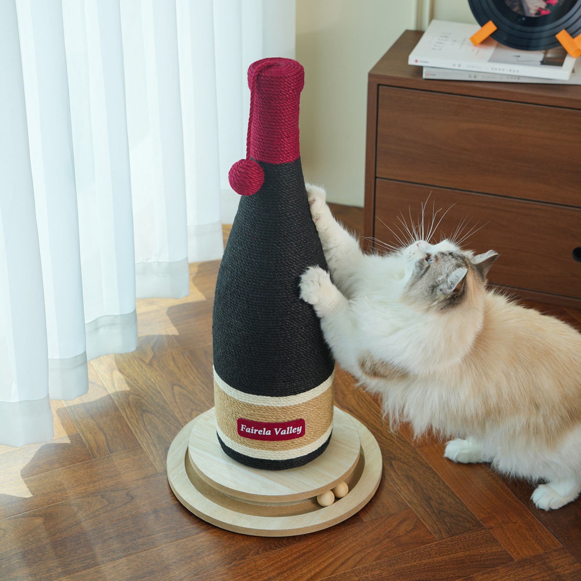 Fairela Pet Wine Bottle 24.8-in Hemp Cat Scratching Post, Black/Red