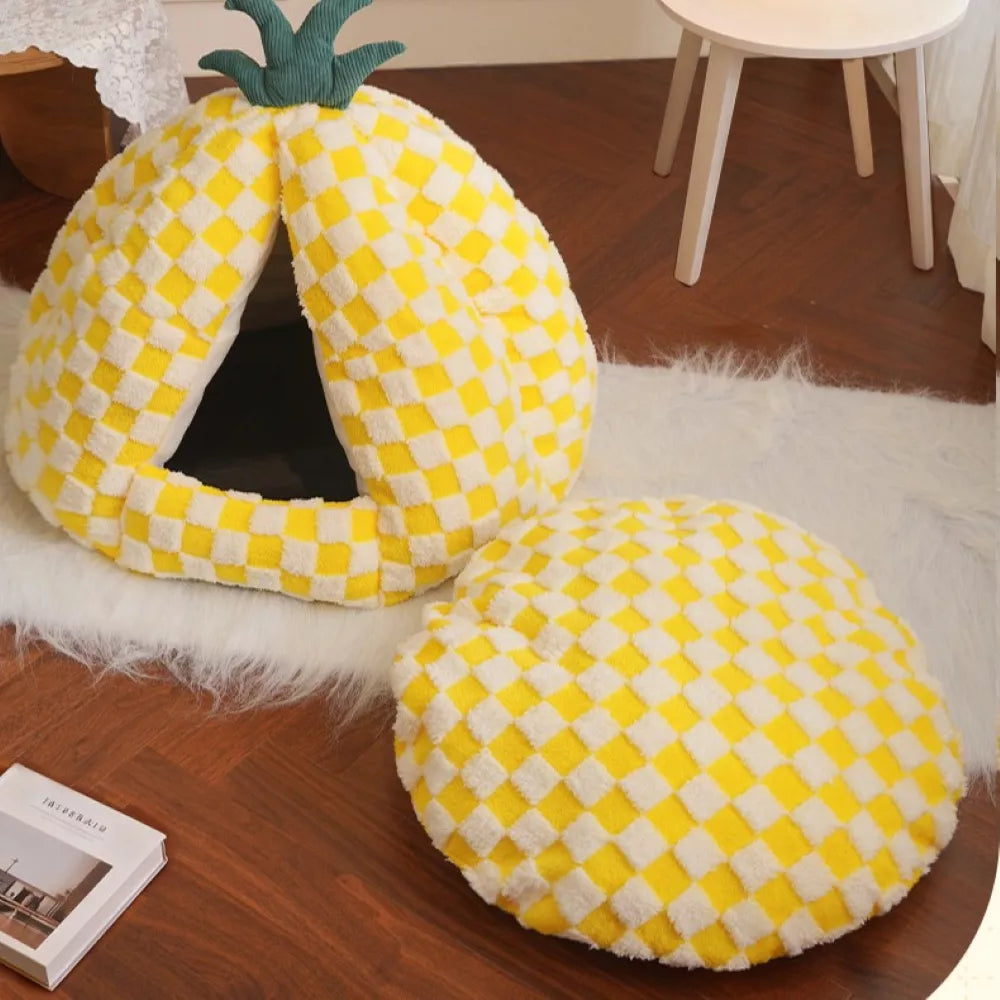 Fairela Pineapple-Shaped Covered Cat Camping Bed with Plush Cushion