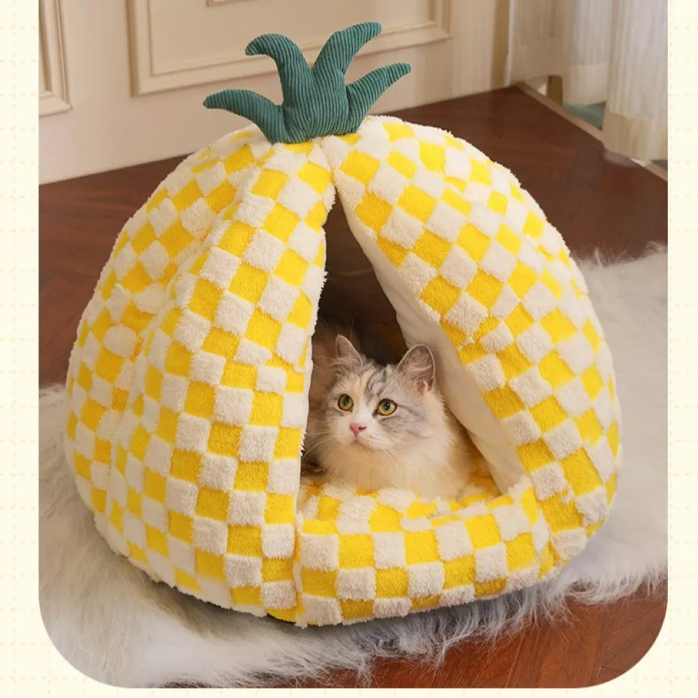 Fairela Pineapple-Shaped Covered Cat Camping Bed with Plush Cushion