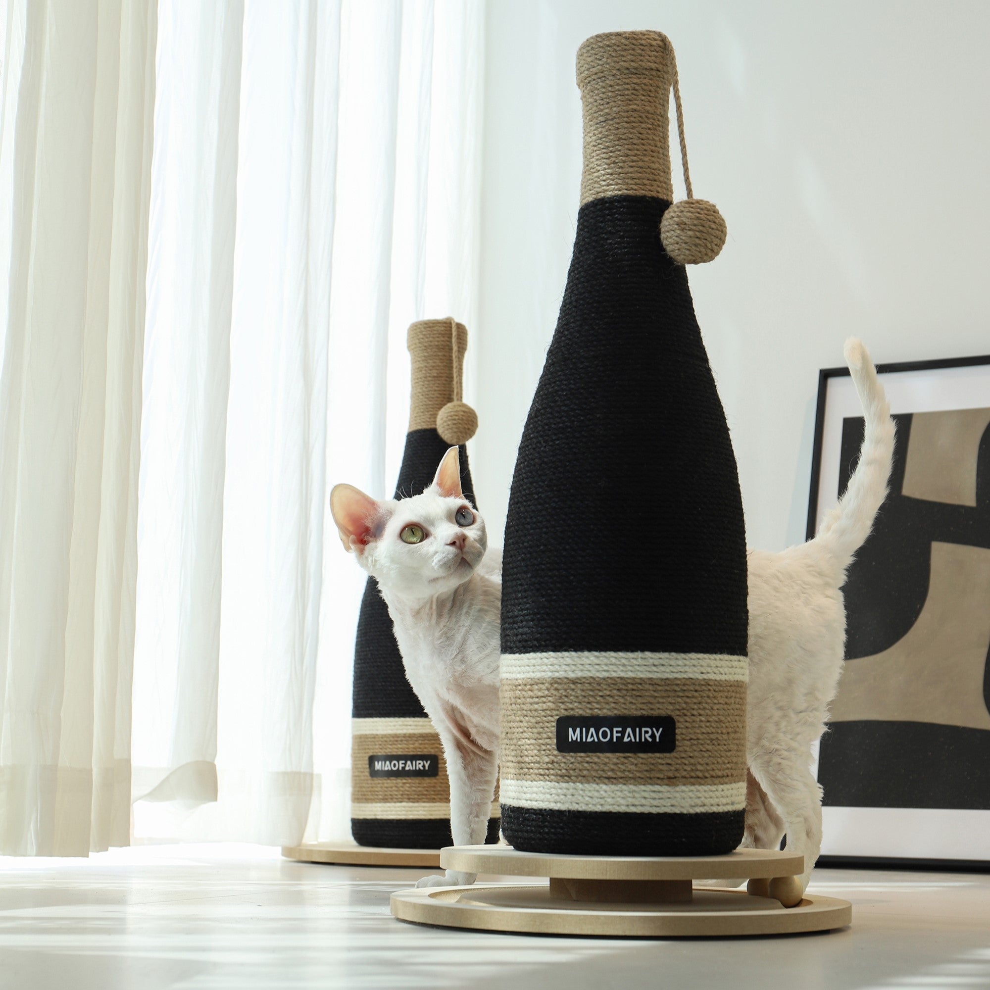Fairela Pet Wine Bottle 24.8-in Hemp Cat Scratching Post, Black/Brown