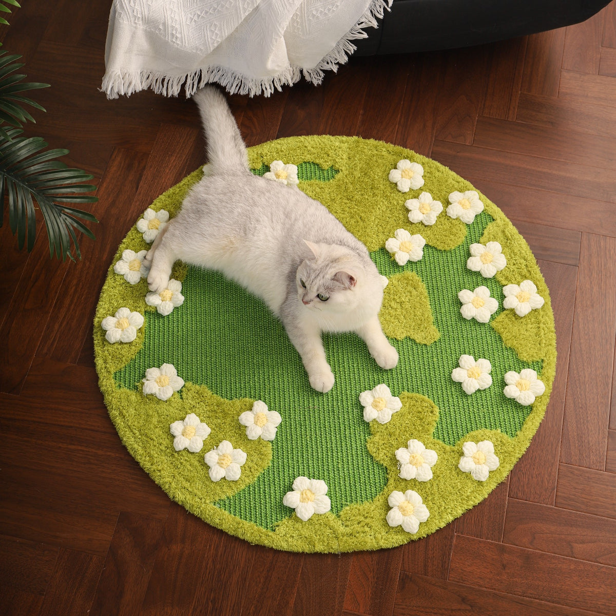 Fairela floral green sisal dog and cat rug pad