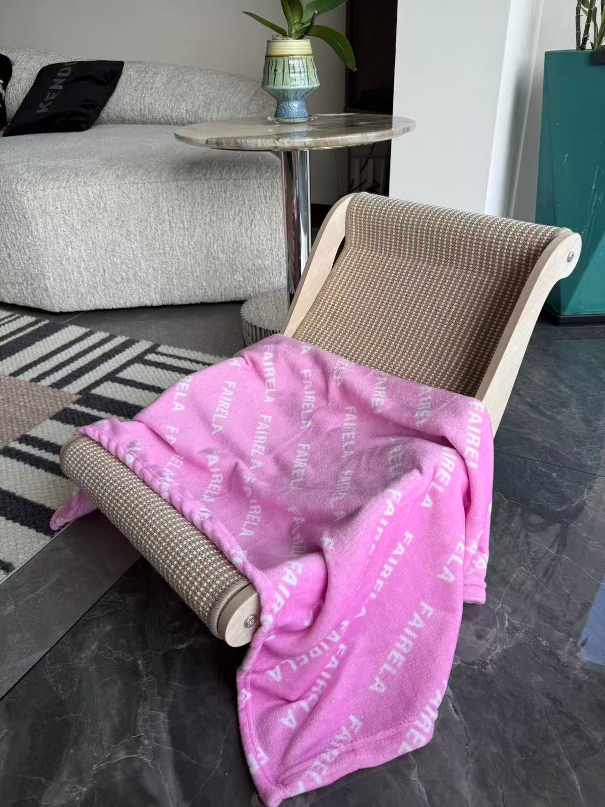 Fairela Soft Fleece Pet Blanket, Multi-Use Washable Dog Cat Blanket, Sofa Cover Protector & Pet Bed Mat